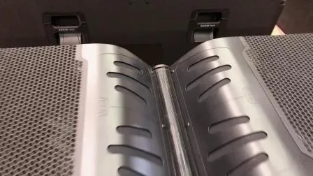 Пассивный линейный массив с двумя 15-дюймовыми динамиками V25, трёхполосный линейный массив